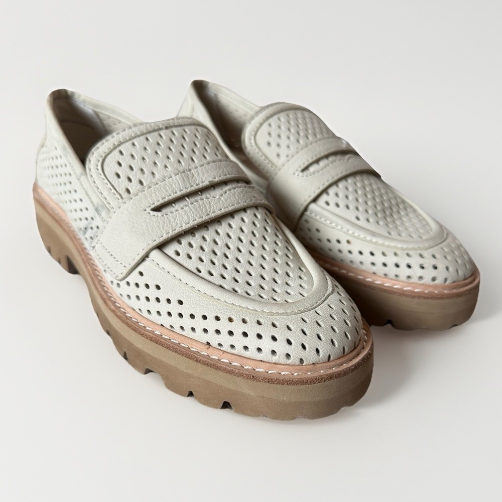 Dolce Vita Manilas Ivory Nubuck Chunky Loafers 7.5 Perforated Old Money Academia